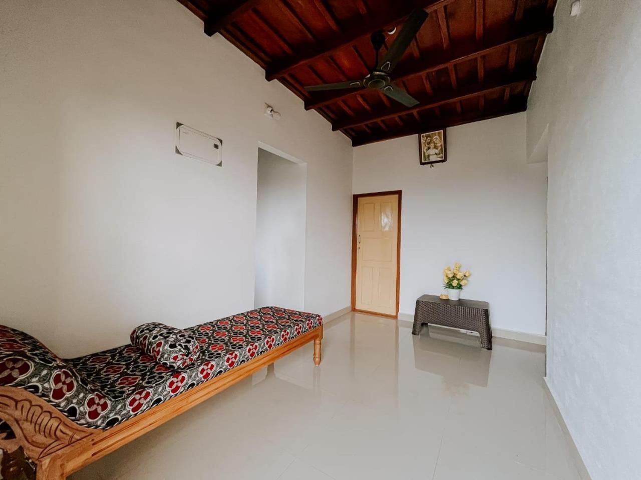 Вилла Palkulam Heights Kumudi Экстерьер фото